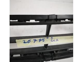 bontott MERCEDES-BENZ GLB Első Lökhárító Alsó Középső Díszrács