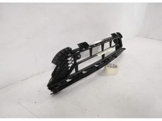 bontott MERCEDES-BENZ GLB Első Lökhárító Alsó Középső Díszrács