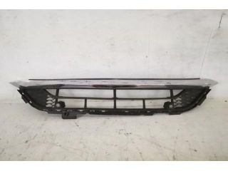 bontott MERCEDES-BENZ GLB Első Lökhárító Alsó Középső Díszrács