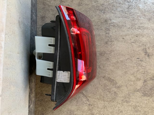 bontott MERCEDES-BENZ GLB Jobb Belső Hátsó Lámpa