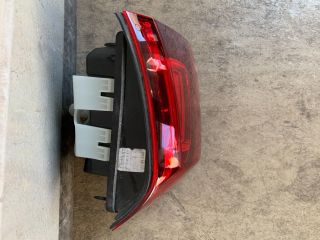 bontott MERCEDES-BENZ GLB Jobb Belső Hátsó Lámpa