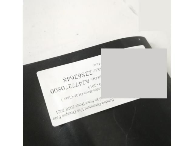 bontott MERCEDES-BENZ GLB Jobb első Ajtó Díszléc