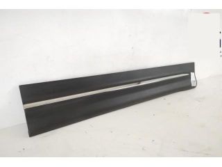 bontott MERCEDES-BENZ GLB Jobb első Ajtó Díszléc