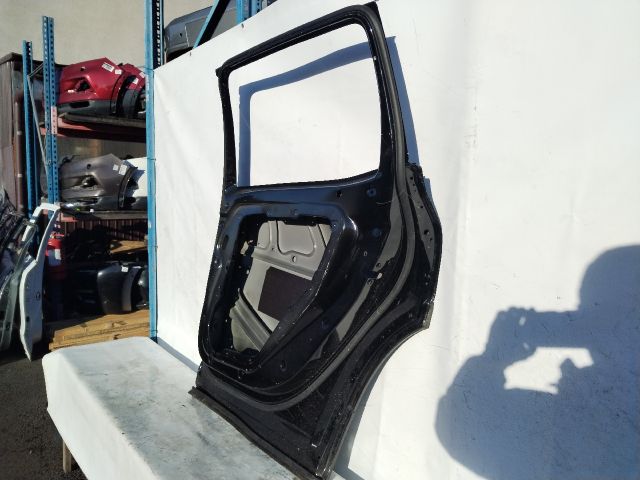 bontott MERCEDES-BENZ GLB Jobb hátsó Ajtó (Üres lemez)