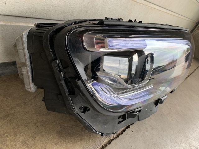 bontott MERCEDES-BENZ GLB Jobb Ledes Fényszóró