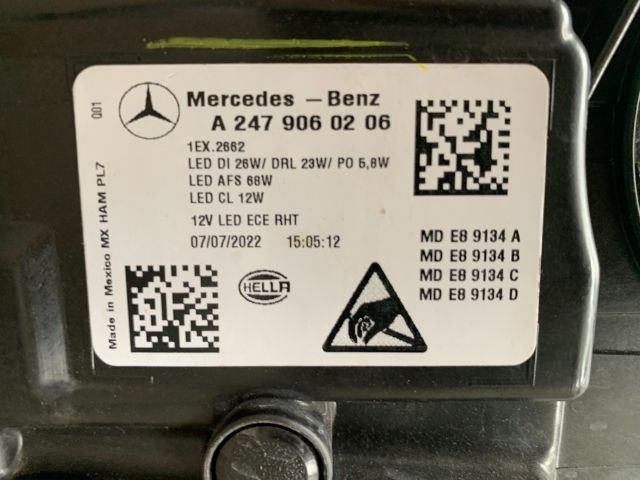 bontott MERCEDES-BENZ GLB Jobb Ledes Fényszóró