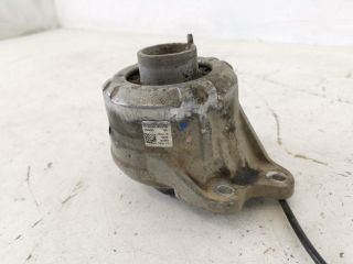 bontott MERCEDES-BENZ GLC Motor Tartó Bak Bal