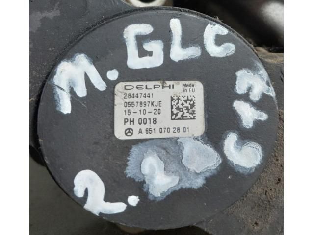 bontott MERCEDES-BENZ GLC Adagoló