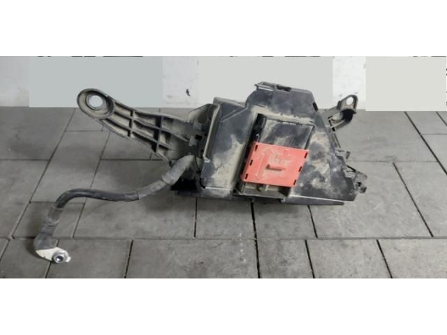 bontott MERCEDES-BENZ GLC Biztosítéktábla Motortér