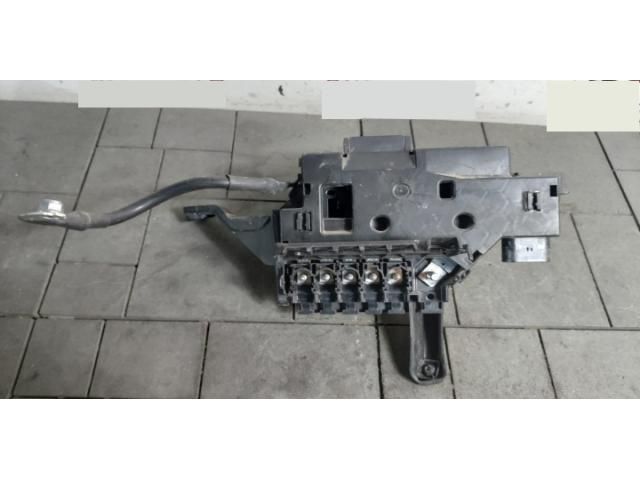 bontott MERCEDES-BENZ GLC Biztosítéktábla Motortér