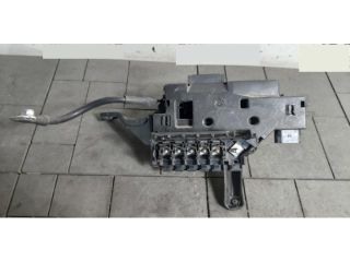 bontott MERCEDES-BENZ GLC Biztosítéktábla Motortér