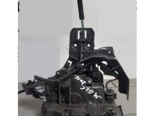 bontott MERCEDES-BENZ GLC Bal első Ajtózár