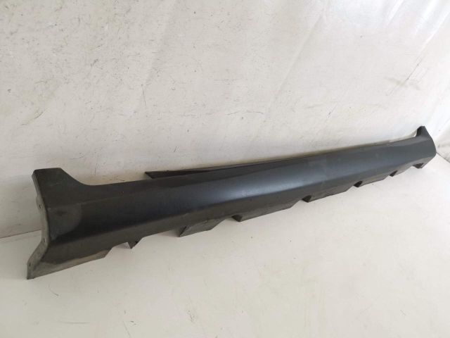 bontott MERCEDES-BENZ GLC Bal első Küszöb Díszléc