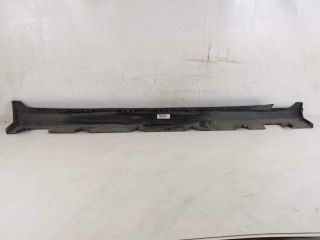 bontott MERCEDES-BENZ GLC Bal első Küszöb Díszléc