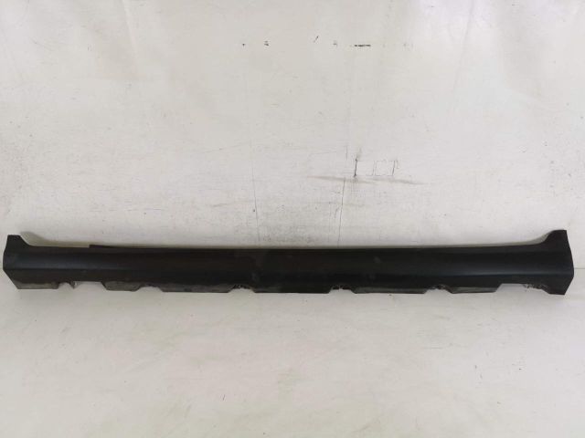 bontott MERCEDES-BENZ GLC Bal első Küszöb Díszléc