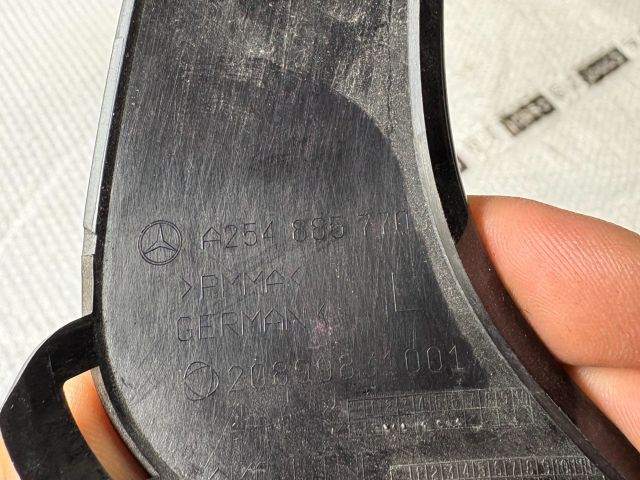 bontott MERCEDES-BENZ GLC Bal első Lökhárító Díszléc