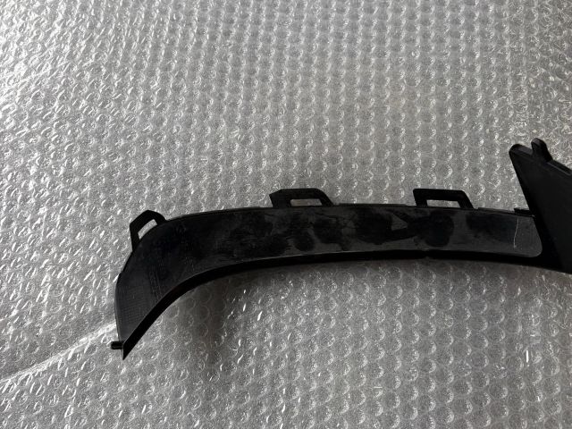 bontott MERCEDES-BENZ GLC Bal első Lökhárító Díszléc