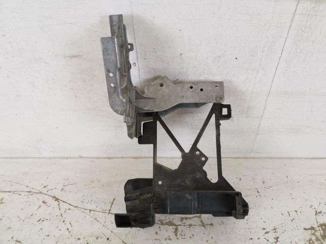 bontott MERCEDES-BENZ GLC Bal első Lökhárító Tartó (Műanyag)