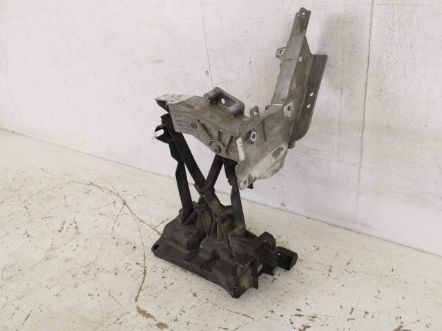 bontott MERCEDES-BENZ GLC Bal első Lökhárító Tartó (Műanyag)