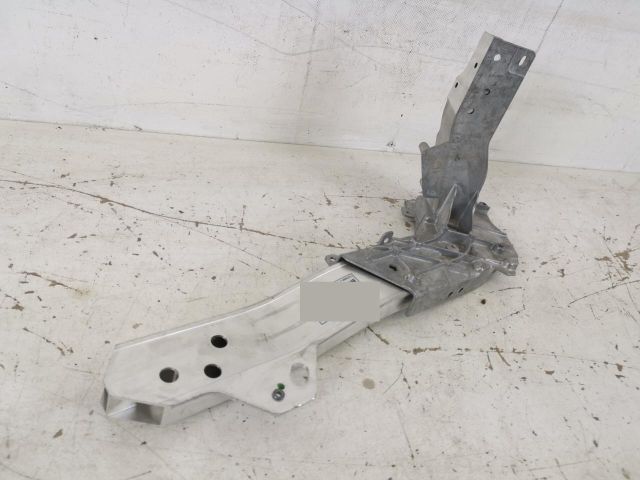 bontott MERCEDES-BENZ GLC Bal első Lökhárító Tartó (Műanyag)