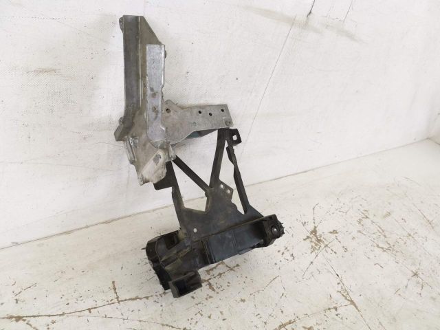 bontott MERCEDES-BENZ GLC Bal első Lökhárító Tartó (Műanyag)