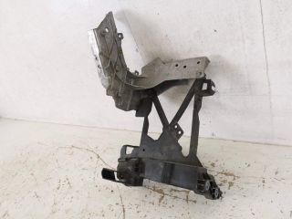 bontott MERCEDES-BENZ GLC Bal első Lökhárító Tartó (Műanyag)