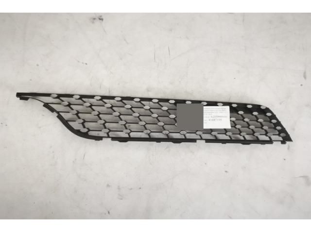 bontott MERCEDES-BENZ GLC Bal első Lökhárító Vakborítás