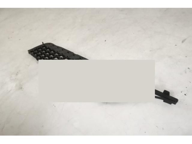 bontott MERCEDES-BENZ GLC Bal első Lökhárító Vakborítás