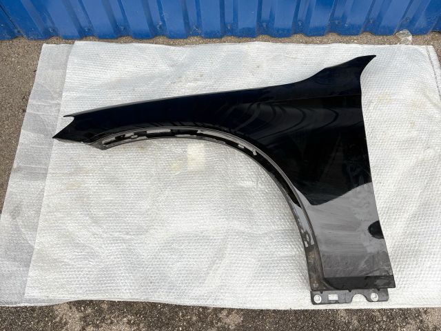 bontott MERCEDES-BENZ GLC Bal első Sárvédő