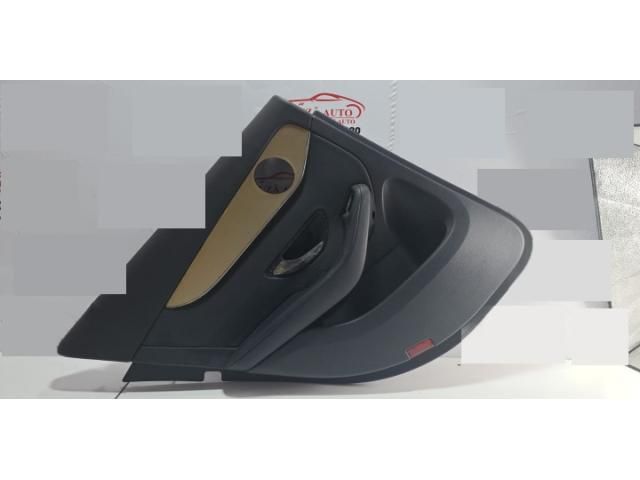 bontott MERCEDES-BENZ GLC Bal hátsó Ajtó Kárpit