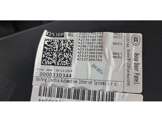 bontott MERCEDES-BENZ GLC Bal hátsó Ajtó Kárpit