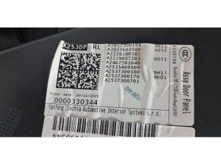 bontott MERCEDES-BENZ GLC Bal hátsó Ajtó Kárpit