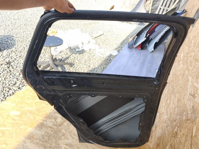 bontott MERCEDES-BENZ GLC Bal hátsó Ajtó (Üres lemez)