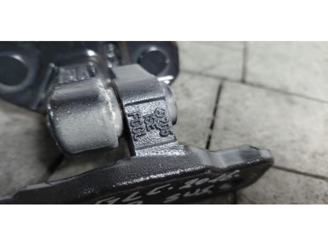 bontott MERCEDES-BENZ GLC Bal hátsó Felső Zsanér