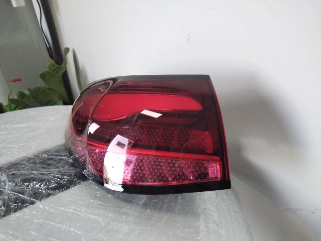 bontott MERCEDES-BENZ GLC Bal Hátsó Lámpa