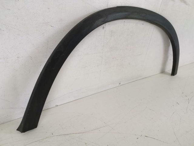 bontott MERCEDES-BENZ GLC Bal hátsó Sárvédő Díszléc