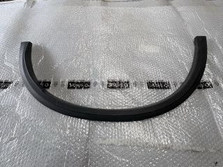 bontott MERCEDES-BENZ GLC Bal hátsó Sárvédő Díszléc