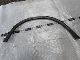 bontott MERCEDES-BENZ GLC Bal hátsó Sárvédő Díszléc