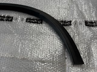 bontott MERCEDES-BENZ GLC Bal hátsó Sárvédő Díszléc