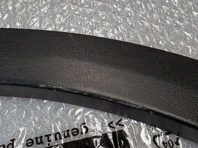 bontott MERCEDES-BENZ GLC Bal hátsó Sárvédő Díszléc