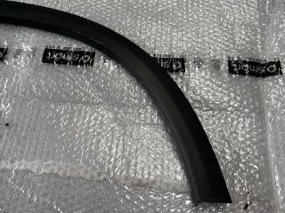 bontott MERCEDES-BENZ GLC Bal hátsó Sárvédő Díszléc