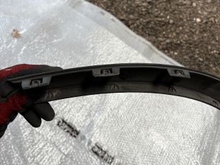 bontott MERCEDES-BENZ GLC Bal hátsó Sárvédő Díszléc