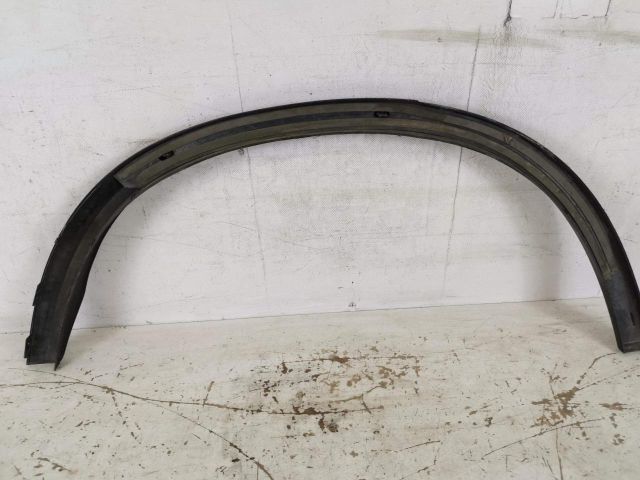 bontott MERCEDES-BENZ GLC Bal hátsó Sárvédő Díszléc