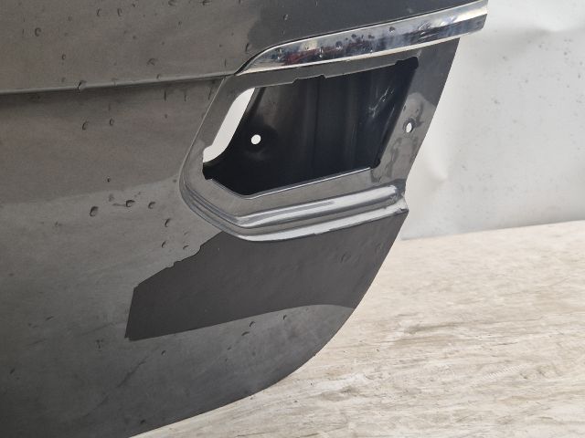 bontott MERCEDES-BENZ GLC Csomagtérajtó (Üres lemez)