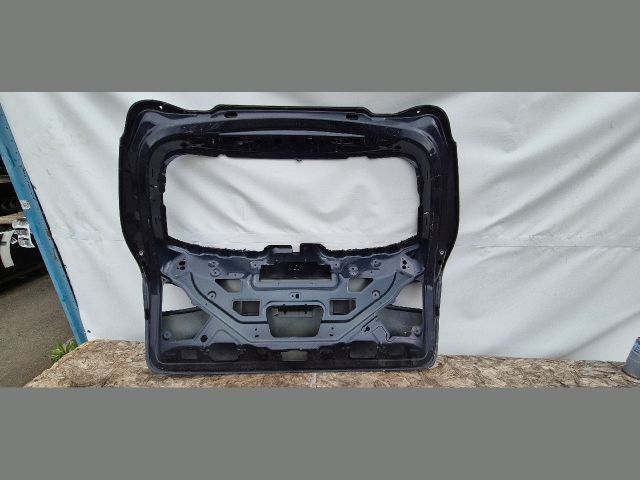 bontott MERCEDES-BENZ GLC Csomagtérajtó (Üres lemez)