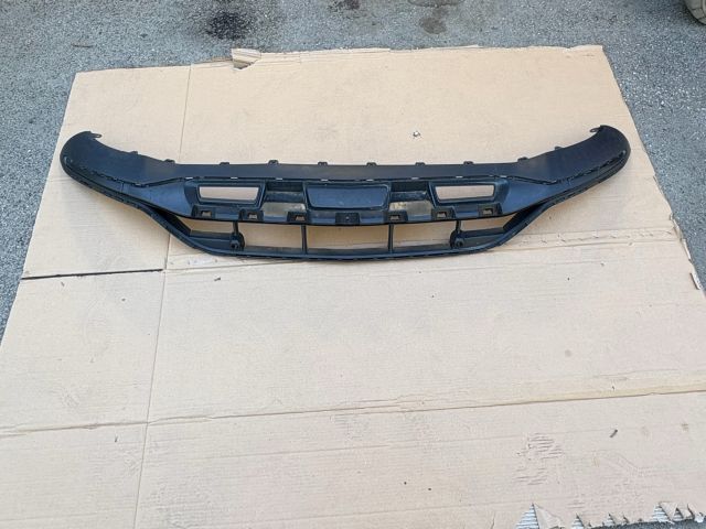 bontott MERCEDES-BENZ GLC Első Lökhárító Alsó Középső Díszrács