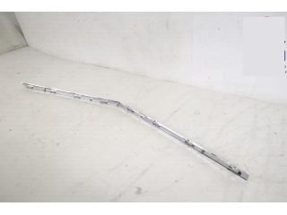 bontott MERCEDES-BENZ GLC Első Lökhárító Díszléc