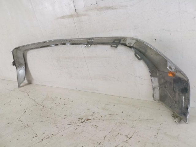 bontott MERCEDES-BENZ GLC Első Lökhárító Díszléc