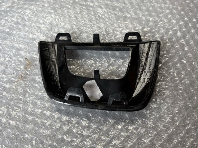 bontott MERCEDES-BENZ GLC Első Lökhárító Díszléc