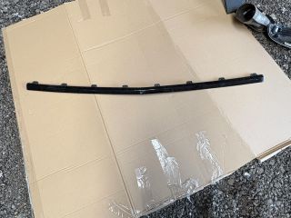 bontott MERCEDES-BENZ GLC Első Lökhárító Díszléc